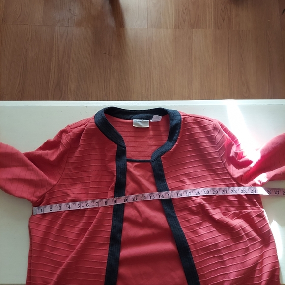 Alfred Dunner Coral and Grey Open Front Sweater with Attached Tank Shell Sz 1X - Picture 6 of 8